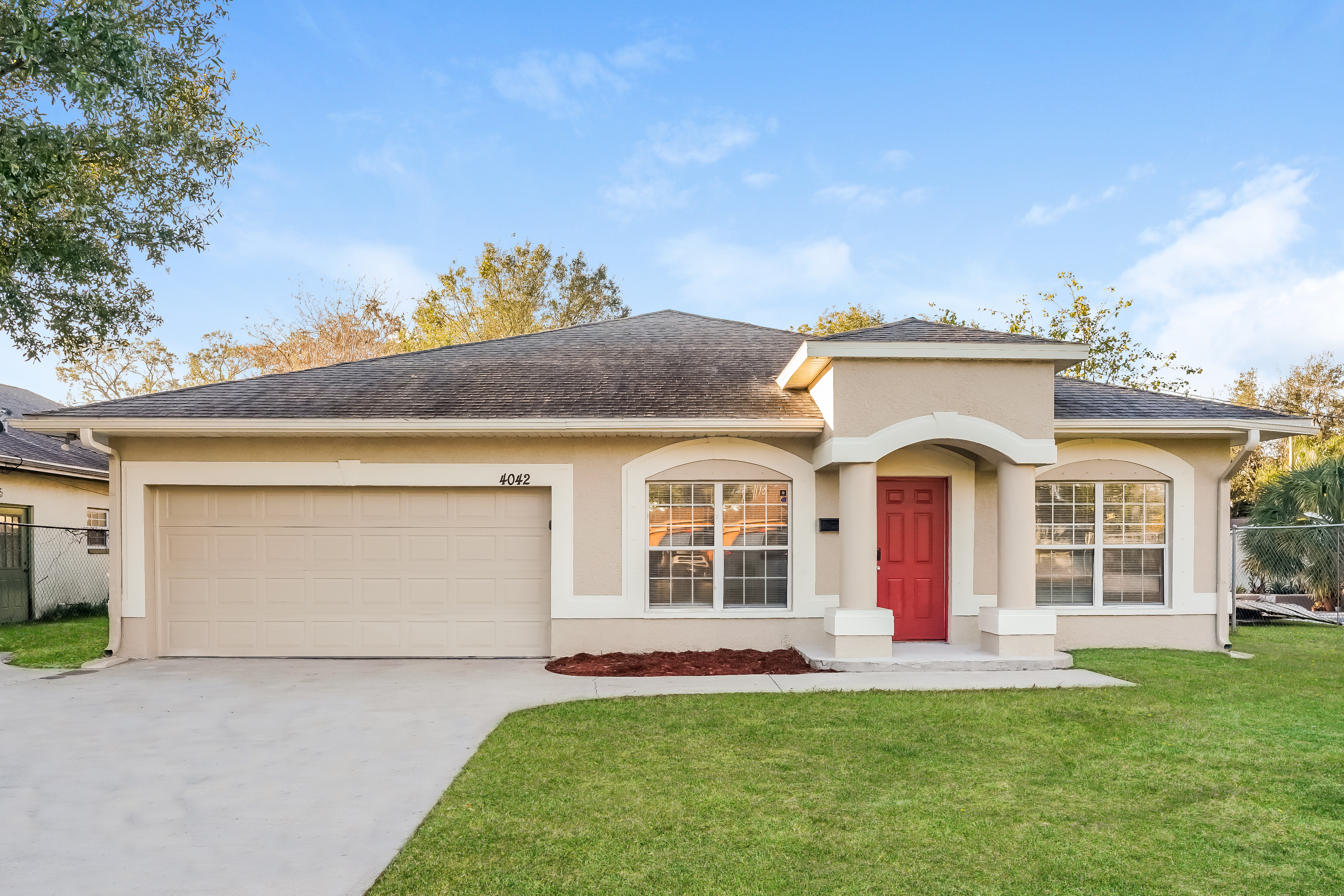4042 18th Ave S St Petersburg, FL 33711